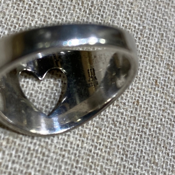 Retired James Avery die-cut heart ring - Picture 2 of 5